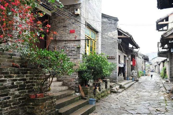 到威海华夏城坐高铁到哪个站下？游戏画面